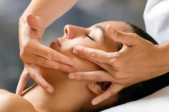 Lifting Facial